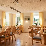 מלון Restaurant Adler