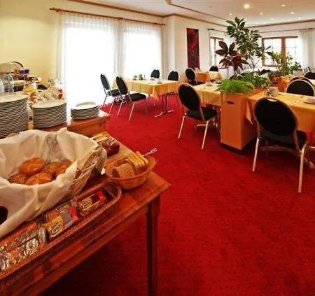 Otel Restaurant Adler Westhausen (Ostalb)