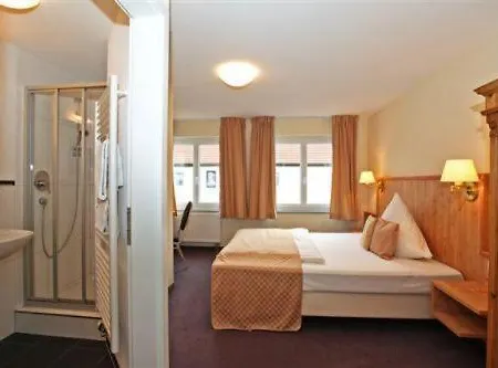 Hotel Restaurant Adler 3*