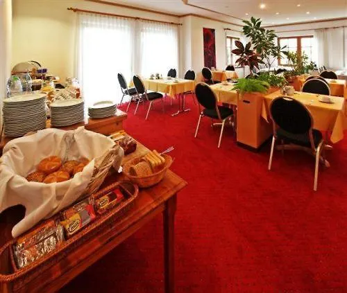 Szálloda Restaurant Adler Westhausen