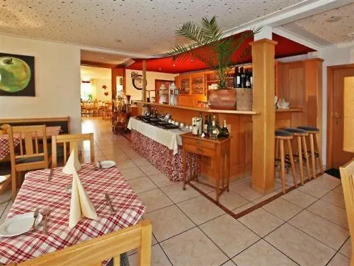 Restaurant Adler Szálloda 3*