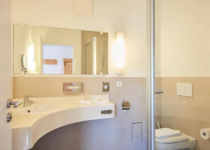 Restaurant Adler Szálloda 3*